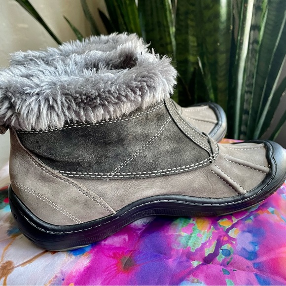 BOOTIES - Picture 3 of 5